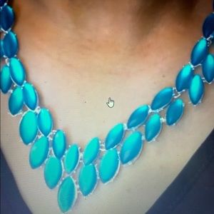 V shaped frosted turquoise color set